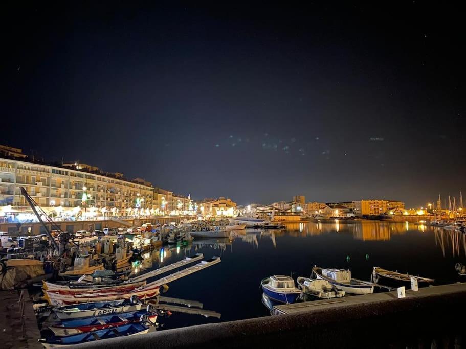 Port Cros Appartement Sète Exteriör bild
